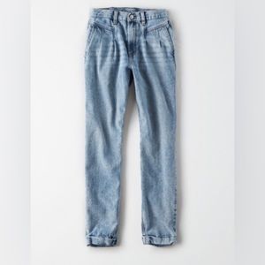 american eagle pleated waist 90's style mom jean